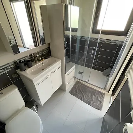The Rompsay Apartment *